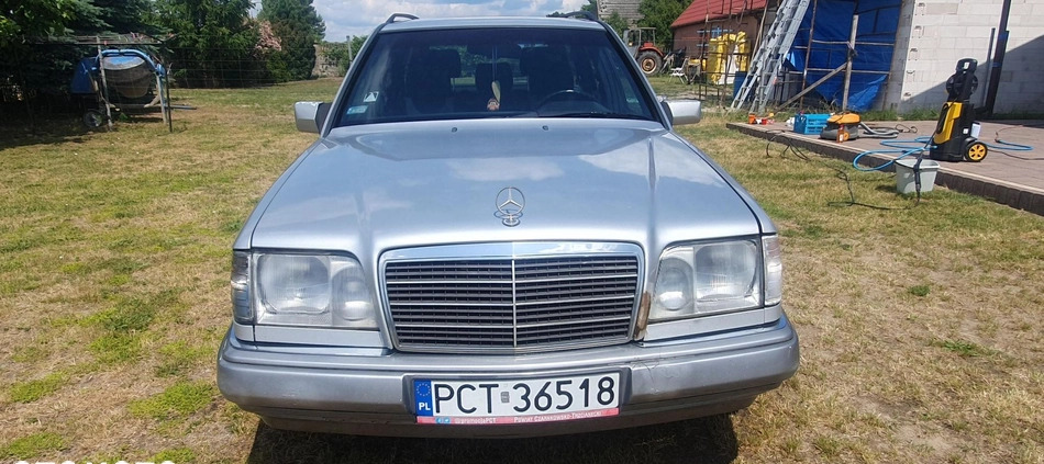 Mercedes-Benz Klasa E cena 8999 przebieg: 385000, rok produkcji 1994 z Brzesko małe 106